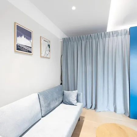 Blue - Hanza Tower * Szczecin