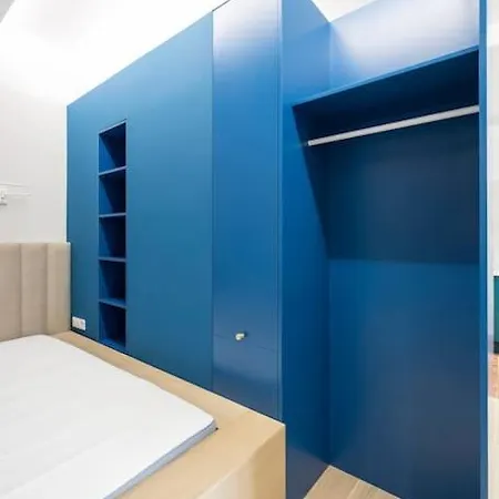 Blue - Hanza Tower Apartmán *